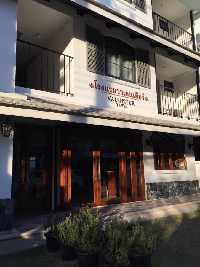 Valentier Cafe And Hotel Čiang Mai Exteriér fotografie