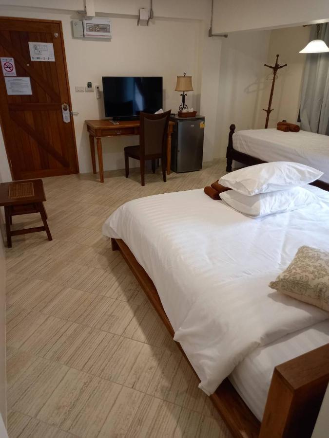 Valentier Cafe And Hotel Čiang Mai Exteriér fotografie
