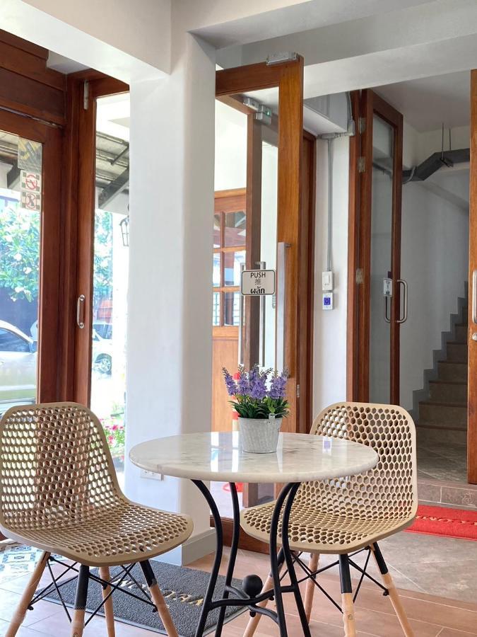 Valentier Cafe And Hotel Čiang Mai Exteriér fotografie