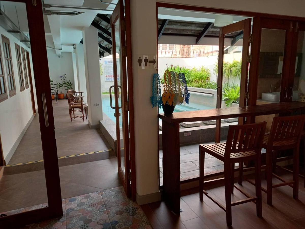 Valentier Cafe And Hotel Čiang Mai Exteriér fotografie