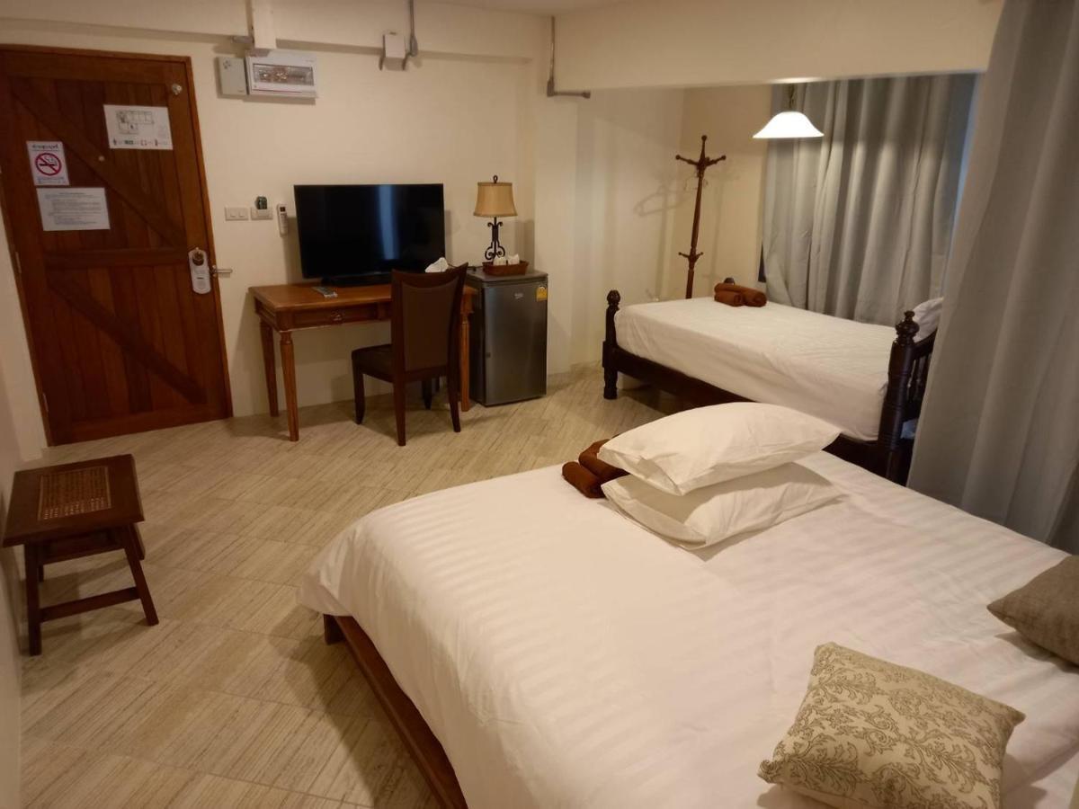 Valentier Cafe And Hotel Čiang Mai Exteriér fotografie