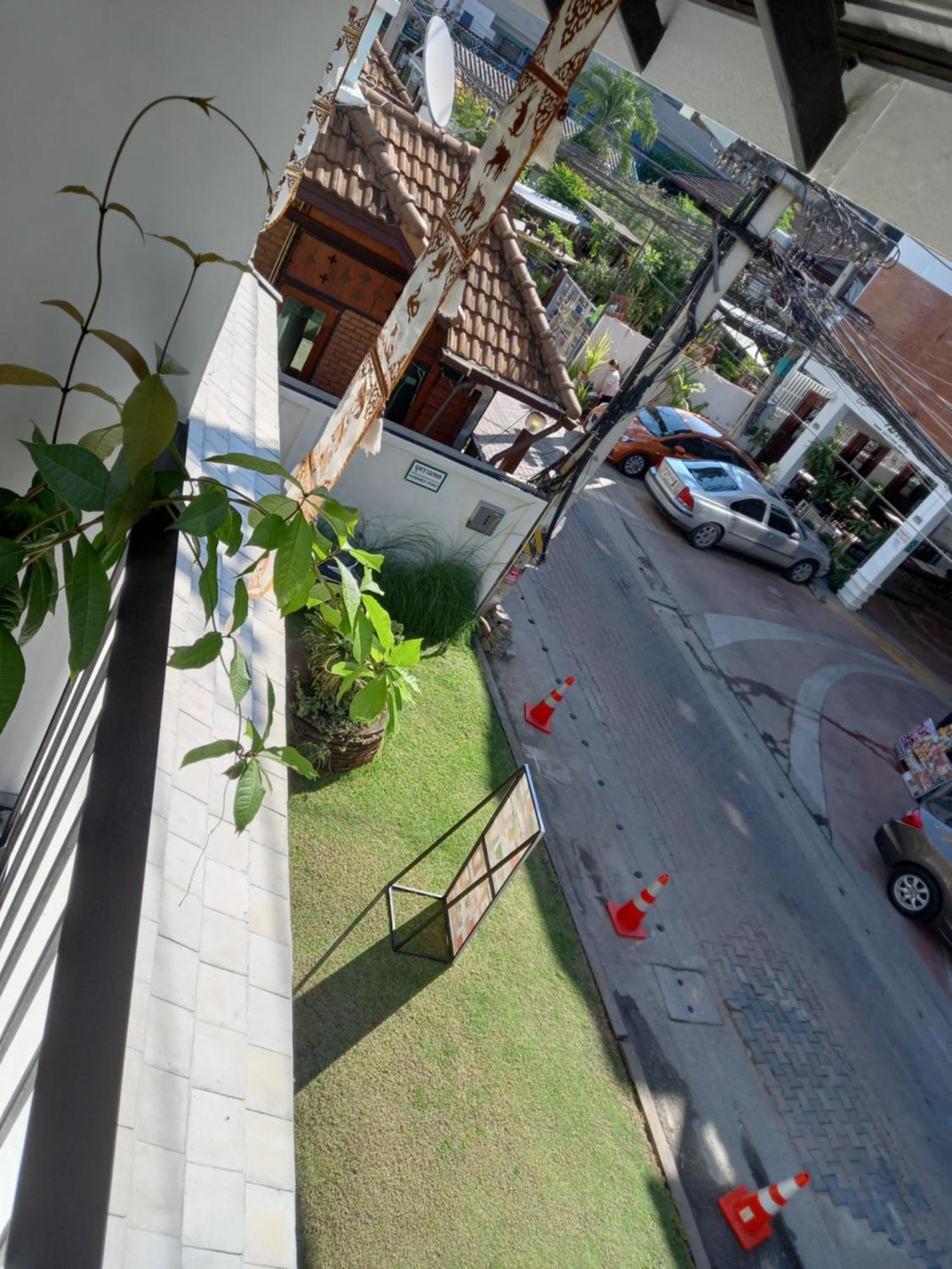 Valentier Cafe And Hotel Čiang Mai Pokoj fotografie